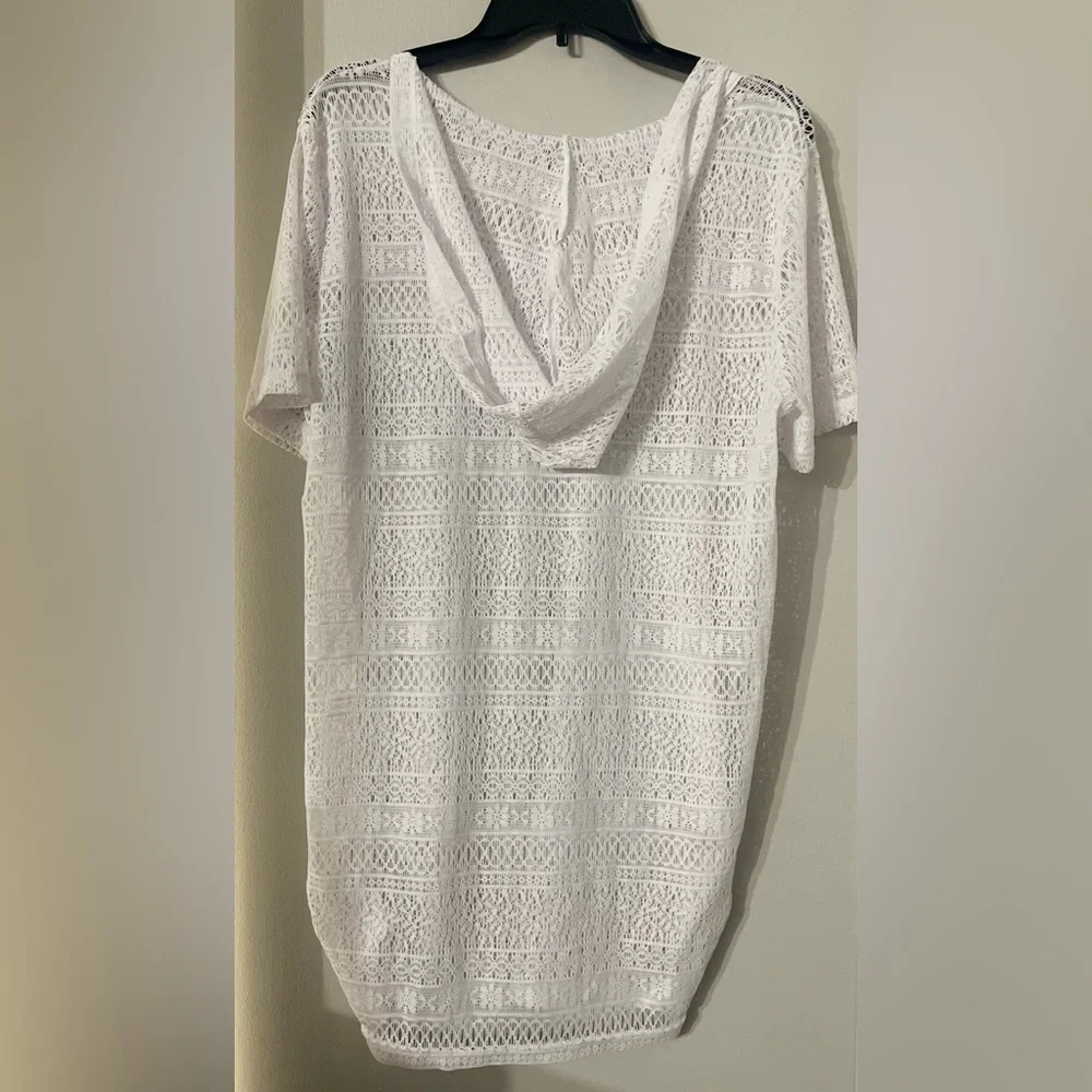 Woman’s Beach Coverup Size‎ XL